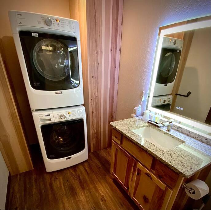 Bear Mountain - Suite 7 Grants Pass Bagian luar foto